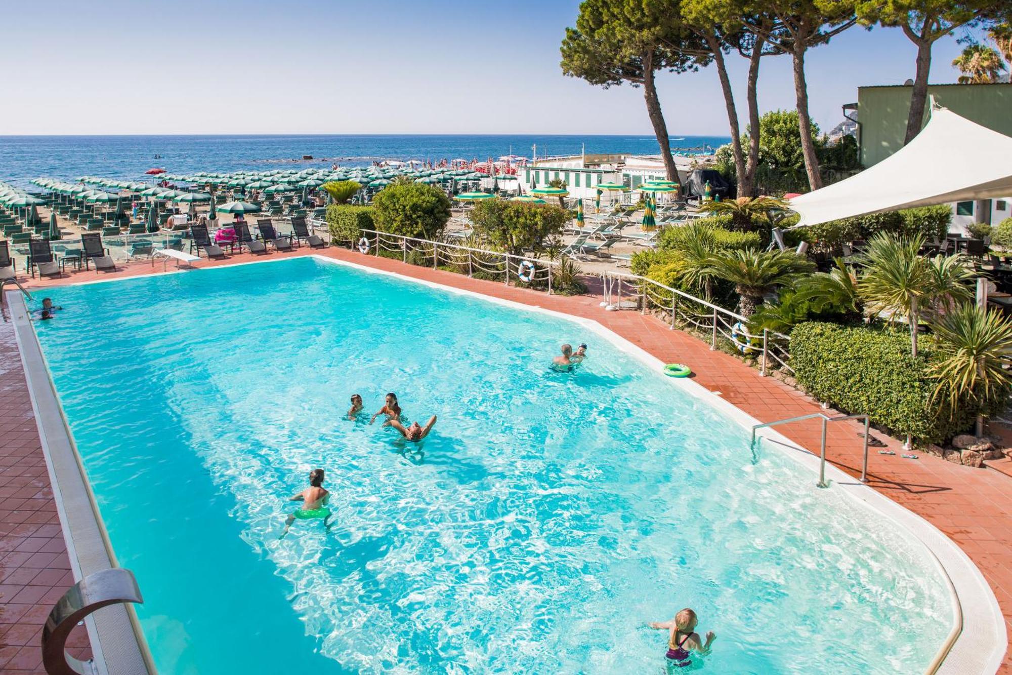 Hotel Gabriella Diano Marina Kültér fotó